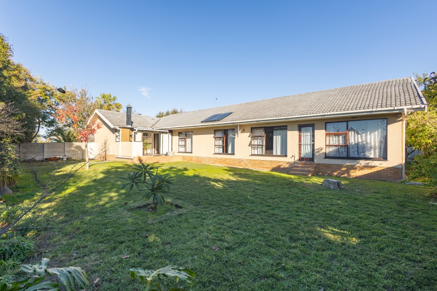 3 Bedroom Property for Sale in Amanda Glen Western Cape